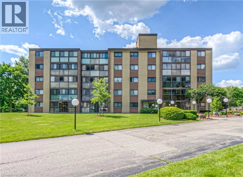 #205 380 CHAMPLAIN Boulevard, Cambridge, Ontario, N1R7J6, Cambridge, Ontario — photo 1 of 5