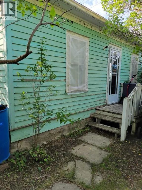 139 5 Avenue, Three Hills, Alberta, T0M2A0, Three Hills, Alberta — photo 1 of 2