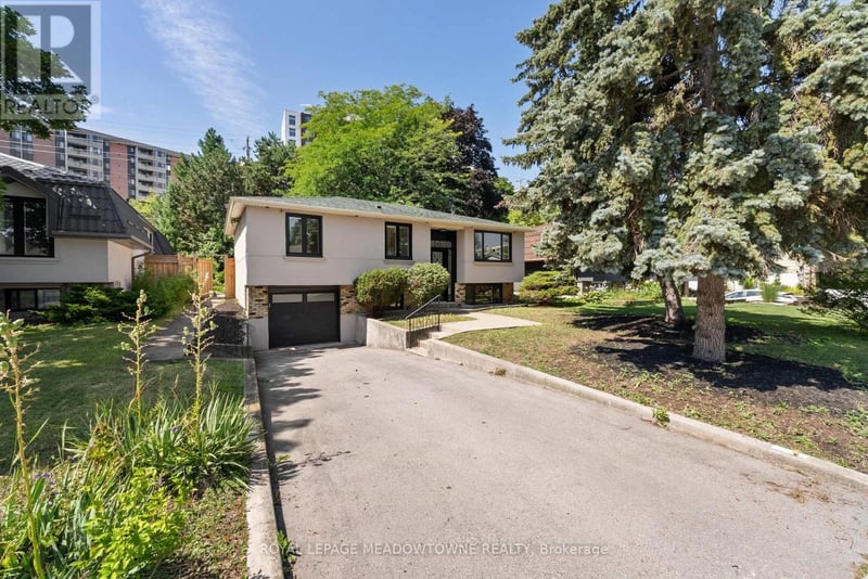1268 Forest Hill, Oakville (FA Falgarwood), Ontario, L6H2C3, Oakville (FA Falgarwood), Ontario — photo 1 of 5