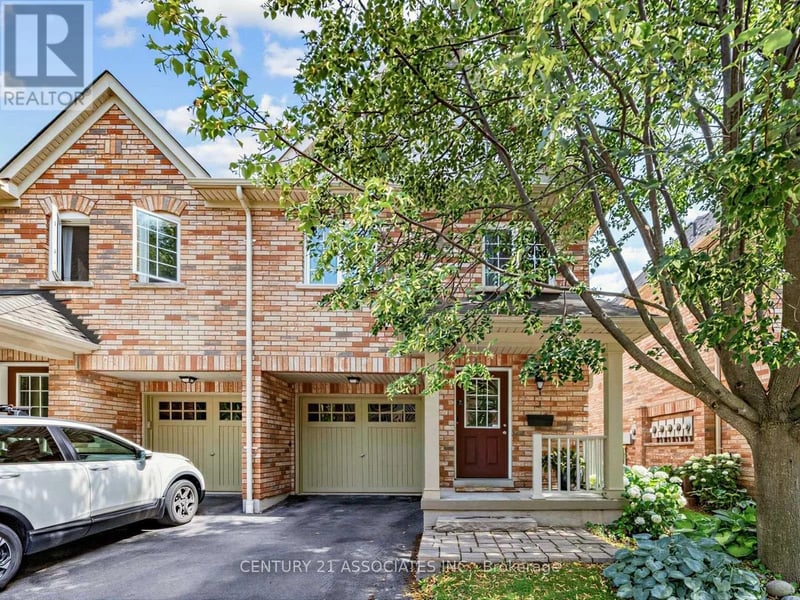 #48 233 Duskywing Way, Oakville (BR Bronte), Ontario, L6L0C5, Oakville (BR Bronte), Ontario — photo 1 of 5