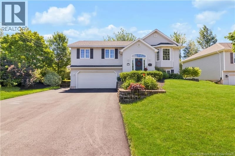 152 Bahama Street, Dieppe, New Brunswick, E1A4W2, Dieppe, New Brunswick — photo 1 of 5