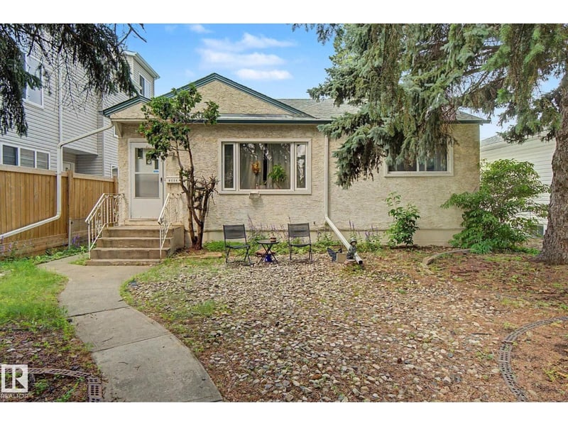 8710 83 AV NW, Edmonton, Alberta, T6C1B3, Edmonton, Alberta — photo 1 of 5