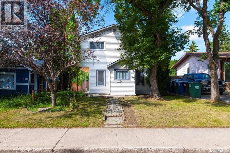1017 J AVENUE N, Saskatoon, Saskatchewan, S7L2L3, Saskatoon, Saskatchewan — photo 1 of 5