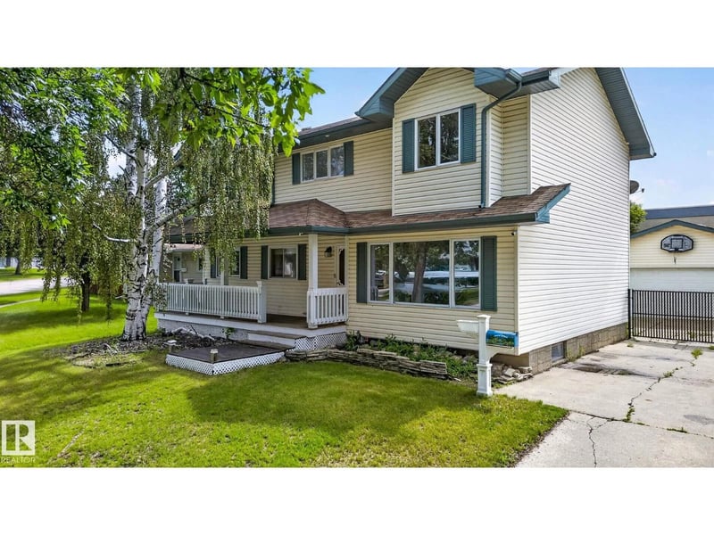 9019 96 AV, Fort Saskatchewan, Alberta, T8L1E6, Fort Saskatchewan, Alberta — photo 1 of 5