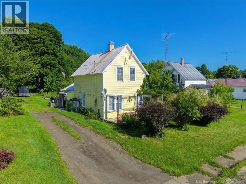 176 Main Street, Canterbury, New Brunswick, E6H1K9, Canterbury, New Brunswick — photo 1 of 5
