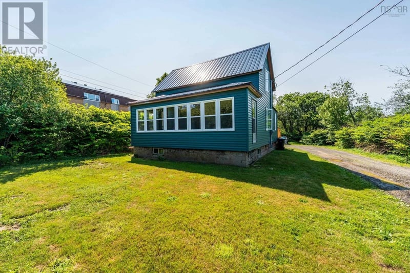 69 Church Street, Digby, Nova Scotia, B0V1A0, Digby, Nova Scotia — photo 1 of 5