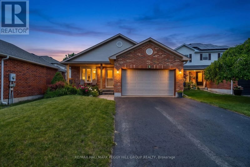 18 Draper Crescent, Barrie (Painswick North), Ontario, L4N8A9, Barrie (Painswick North), Ontario — photo 1 of 5