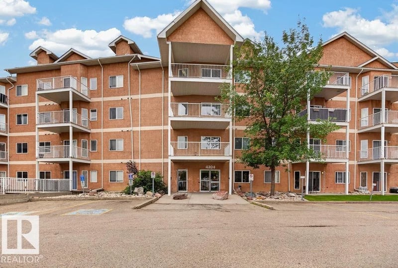 #205 4304 139 AV NW, Edmonton, Alberta, T5Y0H6, Edmonton, Alberta — photo 1 of 5