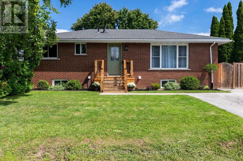 553 Spruce Street, Collingwood, Ontario, L9Y3H9, Collingwood, Ontario — photo 1 of 5
