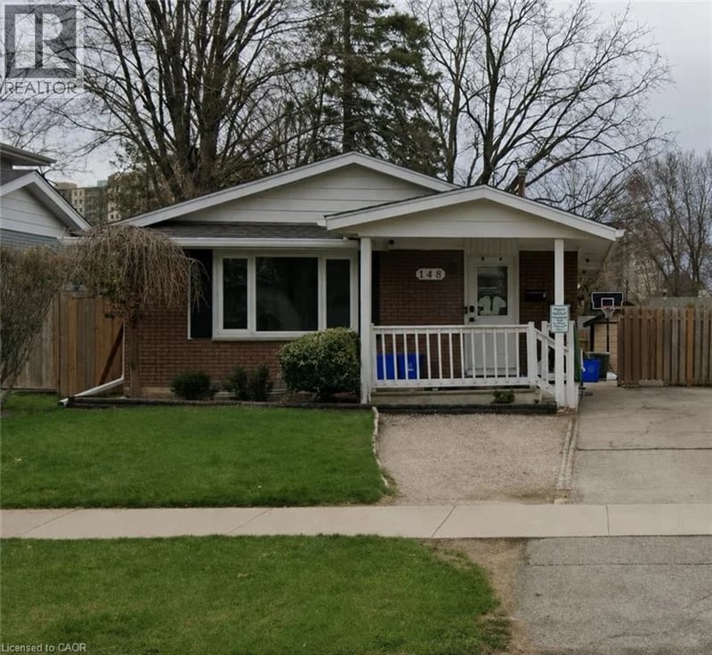 #B 148 GREEN VALLEY Drive, Kitchener, Ontario, N2P1C4, Kitchener, Ontario — photo 1 of 5
