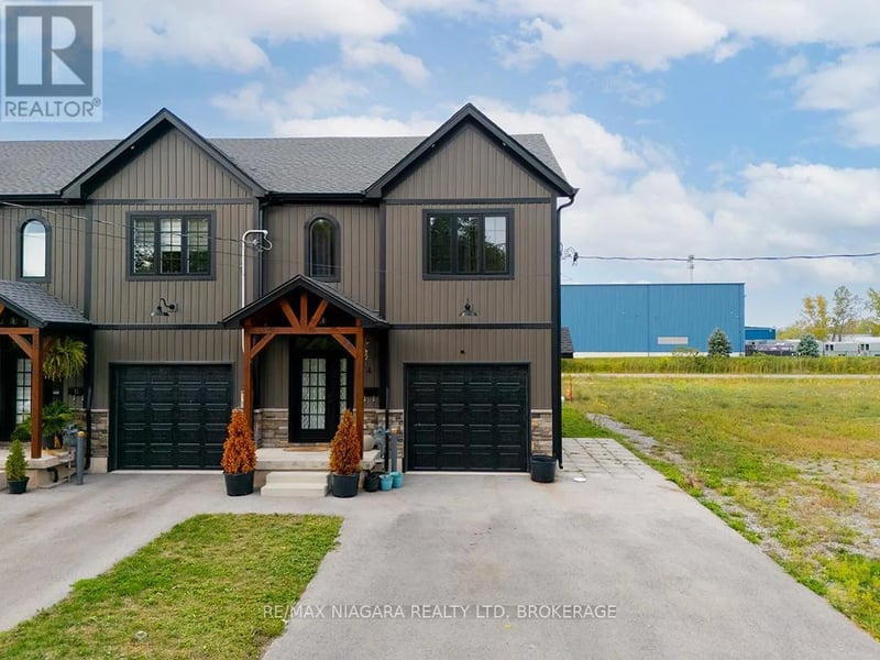 47 Omer Avenue, Port Colborne (Main Street), Ontario, L3K3Y4, Port Colborne (Main Street), Ontario — photo 1 of 5