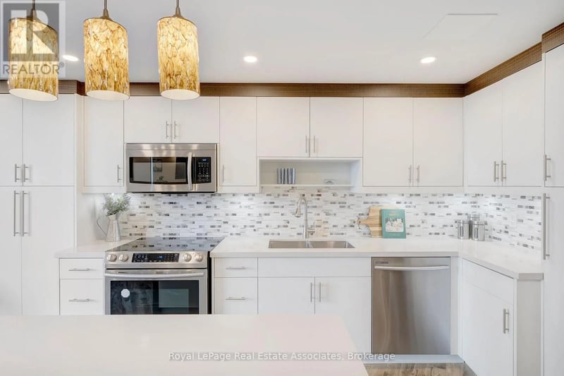 #1406 335 Mill Road, Toronto (Eringate-Centennial-West Deane), Ontario, M9C1Y6, Toronto (Eringate-Centennial-West Deane), Ontario — photo 1 of 5