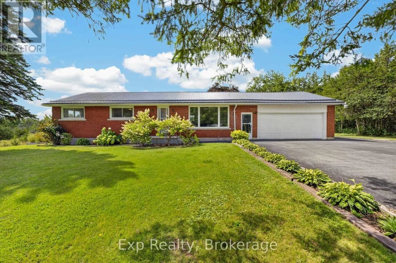 894 County Rd 41 Road, Greater Napanee (Greater Napanee), Ontario, K7R3L2, Greater Napanee (Greater Napanee), Ontario — photo 1 of 5