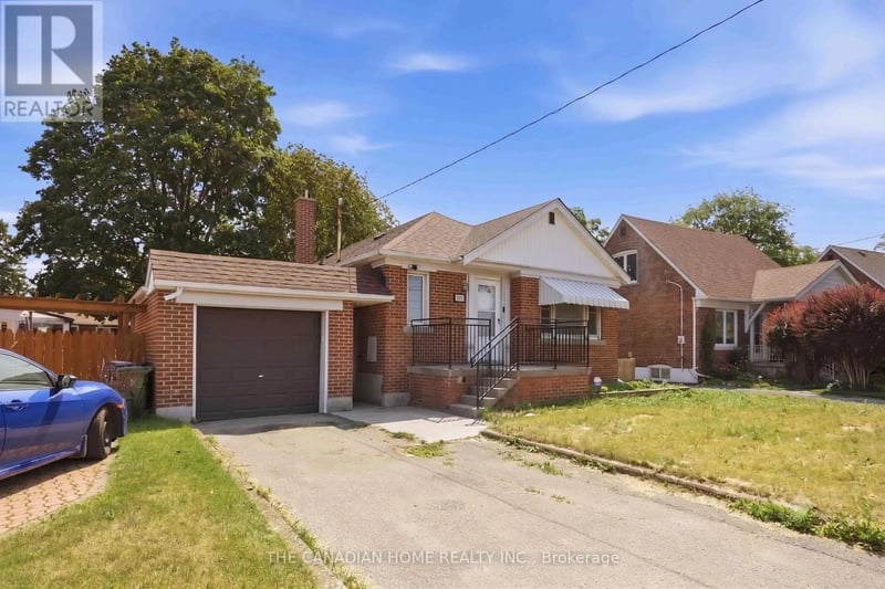 1373 Pharmacy Avenue, Toronto (Wexford-Maryvale), Ontario, M1R2J6, Toronto (Wexford-Maryvale), Ontario — photo 1 of 5
