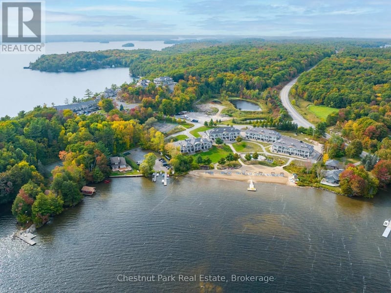 #E206B1 1869 Muskoka 118 Road West, Muskoka Lakes (Monck (Muskoka Lakes)), Ontario, P1L1W8, Muskoka Lakes (Monck (Muskoka Lakes)), Ontario — photo 1 of 5