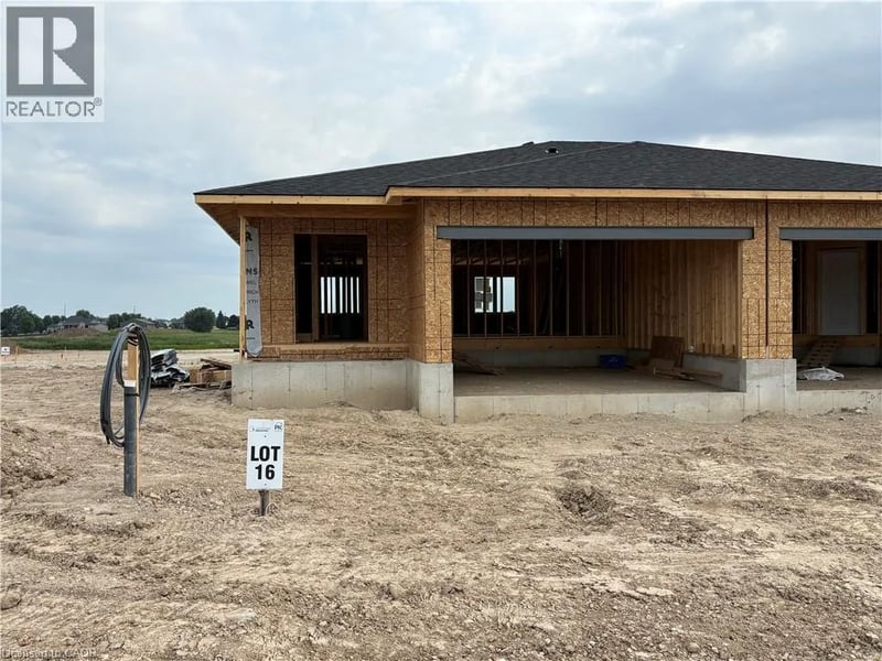 18 MCNALLY Drive, Listowel, Ontario, N4W4F5, Listowel, Ontario — photo 1 of 5