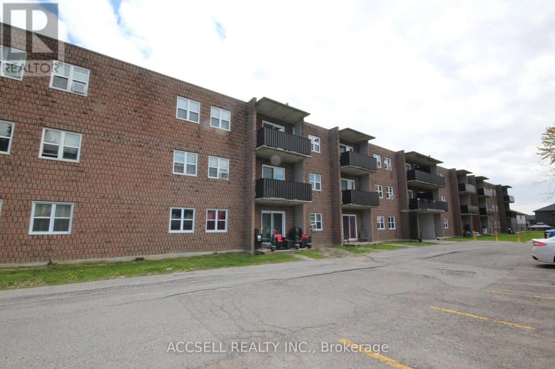 #212 276 Merritt Avenue, Chatham-Kent (Chatham), Ontario, N7M3G1, Chatham-Kent (Chatham), Ontario — photo 1 of 5