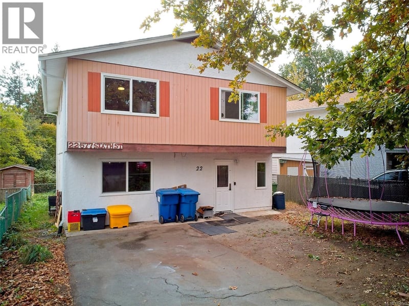 #22 577 Sixth Street, Nanaimo, British Columbia, V9R5W6, Nanaimo, British Columbia — photo 1 of 5