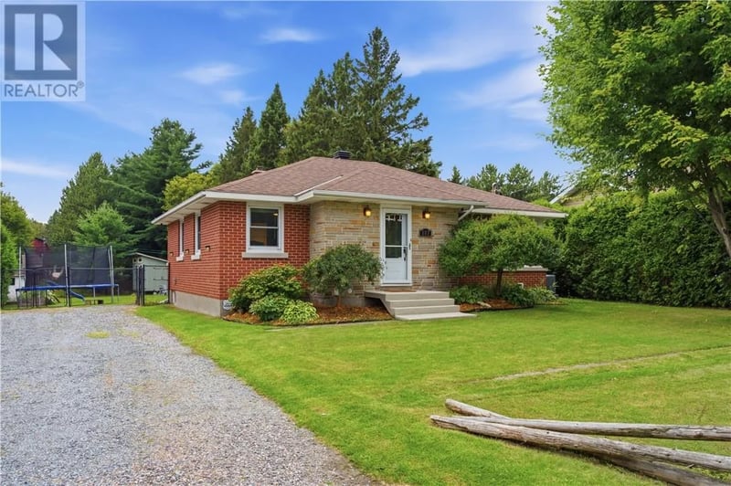 107 Patricia Street, Lively, Ontario, P3Y1A5, Lively, Ontario — photo 1 of 5