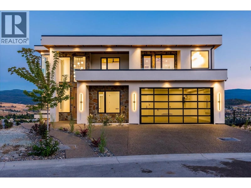 1082 Carnoustie Drive, Kelowna, British Columbia, V1P0A3, Kelowna, British Columbia — photo 1 of 5