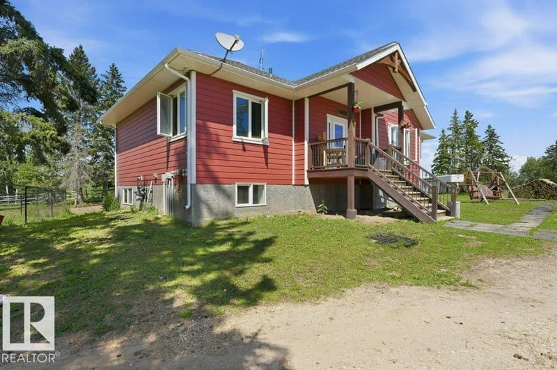 55413 RGE ROAD 53A, Rural Lac Ste. Anne County, Alberta, T0E0J0, Rural Lac Ste. Anne County, Alberta — photo 1 of 5