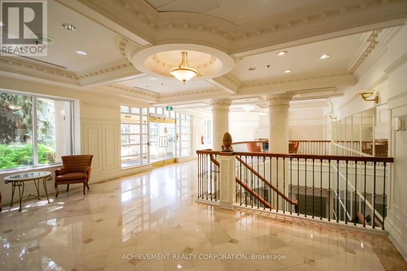 #1016 18 Sommerset Way, Toronto (Willowdale East), Ontario, M2N6X5, Toronto (Willowdale East), Ontario — photo 1 of 5