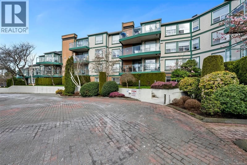 #212 899 Darwin Avenue, Saanich, British Columbia, V8X2X7, Saanich, British Columbia — photo 1 of 5