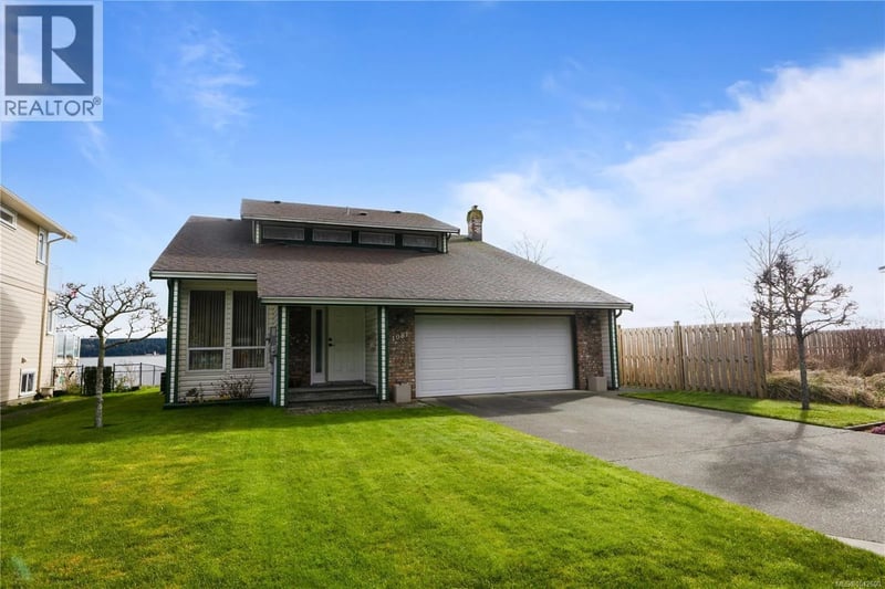1081 Island Highway South, Campbell River, British Columbia, V9W1B4, Campbell River, British Columbia — photo 1 of 5