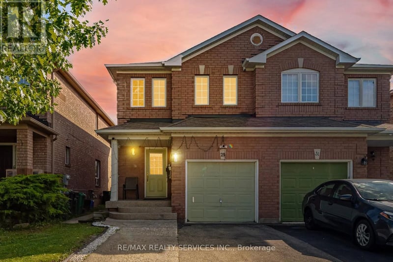 29 Lonestar Crescent, Brampton (Fletcher's Meadow), Ontario, L7A2H9, Brampton (Fletcher's Meadow), Ontario — photo 1 of 5