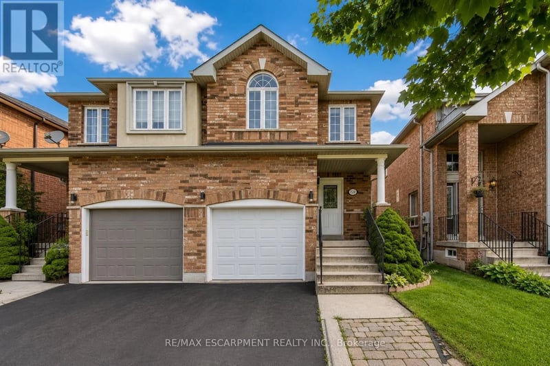 1793 Creek Way, Burlington (Uptown), Ontario, L7L6R1, Burlington (Uptown), Ontario — photo 1 of 5