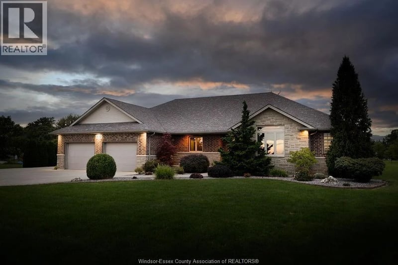 1352 Tecumseh Rd, Lakeshore, Ontario, N0R1N0, Lakeshore, Ontario — photo 1 of 5