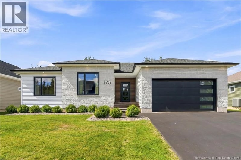 175 Rosebank Crescent, Riverview, New Brunswick, E1B0R5, Riverview, New Brunswick — photo 1 of 5