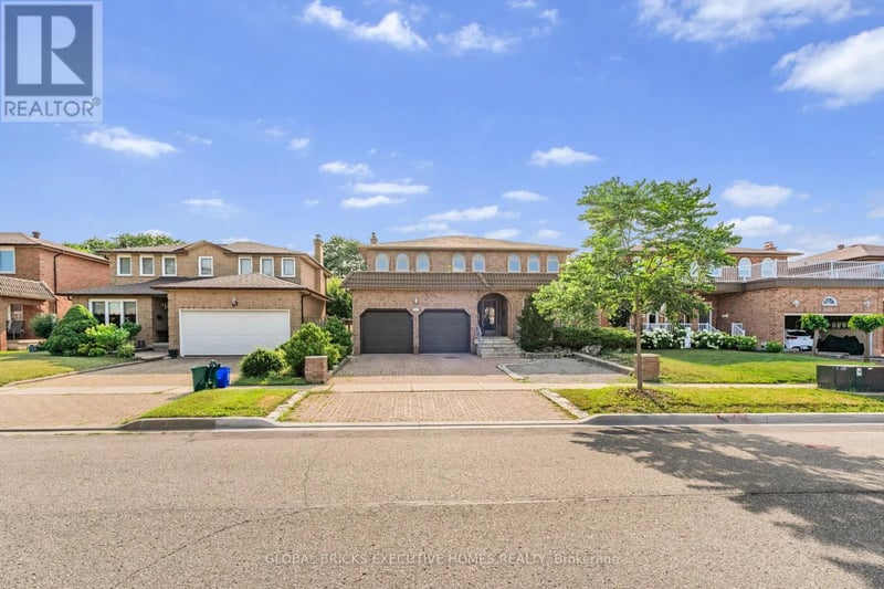 99 Benjamin Drive, Vaughan (East Woodbridge), Ontario, L4L1H7, Vaughan (East Woodbridge), Ontario — photo 1 of 5