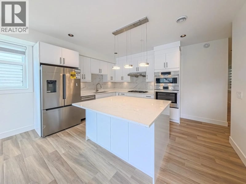 #3 745 E 30 Avenue, Vancouver, British Columbia, V5V2V8, Vancouver, British Columbia — photo 1 of 5