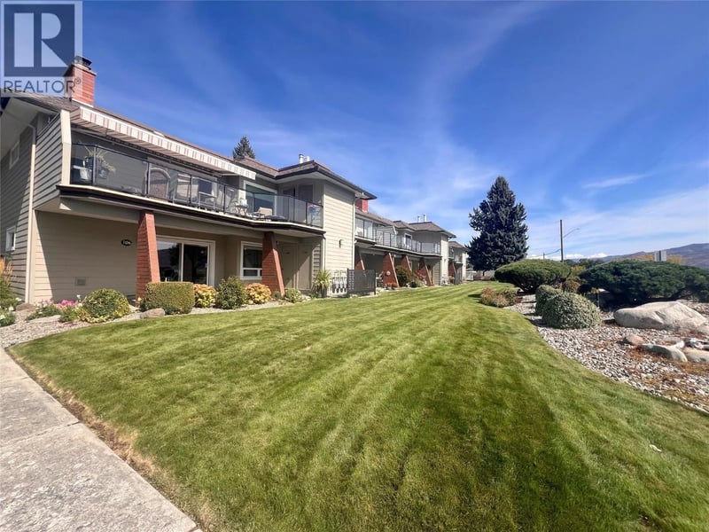 #106 4340 Beach Avenue, Peachland, British Columbia, V0H1X6, Peachland, British Columbia — photo 1 of 5