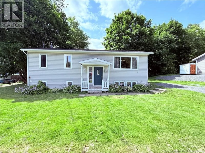 103 Gold Street, Woodstock, New Brunswick, E7M1V4, Woodstock, New Brunswick — photo 1 of 5