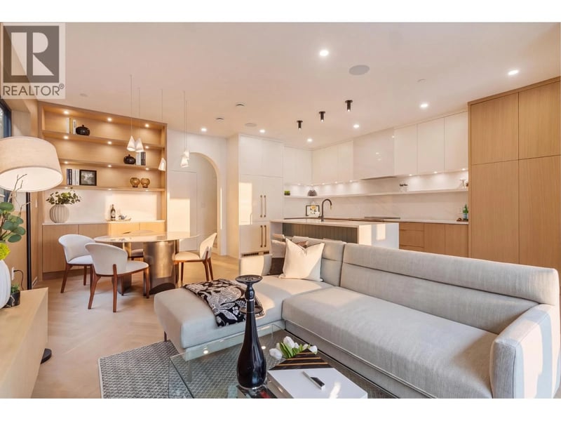 #2 4956 CHESTER Street, Vancouver, British Columbia, V5W3A8, Vancouver, British Columbia — photo 1 of 5