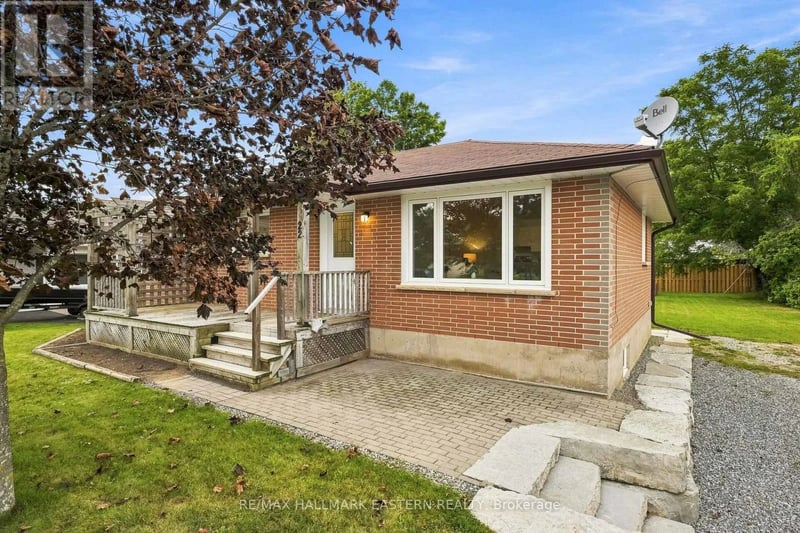22 Kingdon Avenue, Selwyn, Ontario, K0L2H0, Selwyn, Ontario — photo 1 of 5