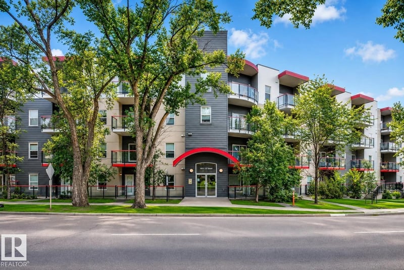 #303 10611 117 ST NW, Edmonton, Alberta, T5H0G6, Edmonton, Alberta — photo 1 of 5