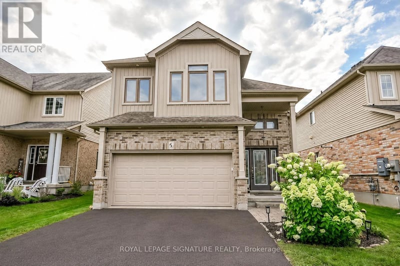 63 Quigley Street, Essa (Angus), Ontario, L0M1B6, Essa (Angus), Ontario — photo 1 of 5