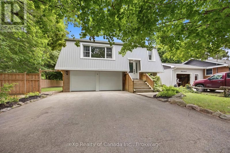 18 Queen Street West, Norwich (Otterville), Ontario, N0J1R0, Norwich (Otterville), Ontario — photo 1 of 5