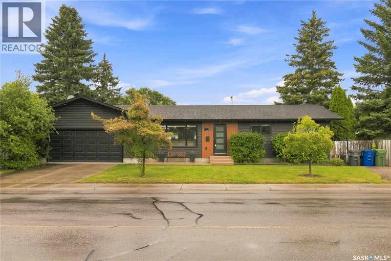 30 Cory PLACE, Saskatoon, Saskatchewan, S7M5G8, Saskatoon, Saskatchewan — photo 1 of 5
