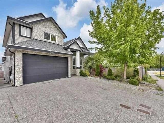 15181 68A Avenue, Surrey, British Columbia, V3S7Y7, Surrey, British Columbia — photo 1 of 5