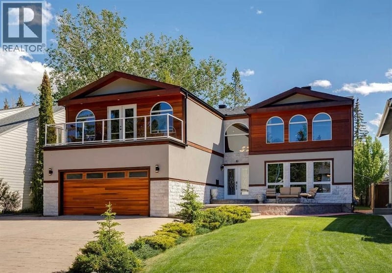 223 Pump Hill Crescent, Calgary, Alberta, T2V4L9, Calgary, Alberta — photo 1 of 5