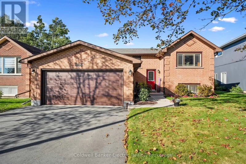 1988 Mapleridge Drive, Peterborough (Monaghan Ward 2), Ontario, K9K1Z7, Peterborough (Monaghan Ward 2), Ontario — photo 1 of 5