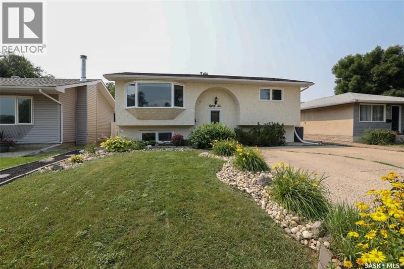 86 Straub CRESCENT, Regina, Saskatchewan, S4T6S6, Regina, Saskatchewan — photo 1 of 5