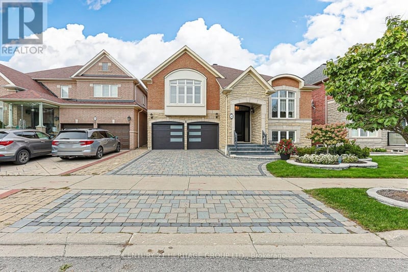 10 Weslock Crescent, Aurora, Ontario, L4G7Y9, Aurora, Ontario — photo 1 of 5