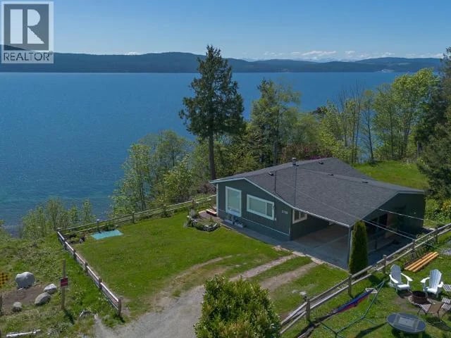 2119 PALMER ROAD, Powell River, British Columbia, V8A0H8, Powell River, British Columbia — photo 1 of 5