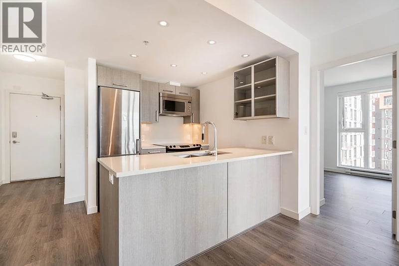#1006 983 HASTINGS Street, Vancouver, British Columbia, V6A0G9, Vancouver, British Columbia — photo 1 of 5