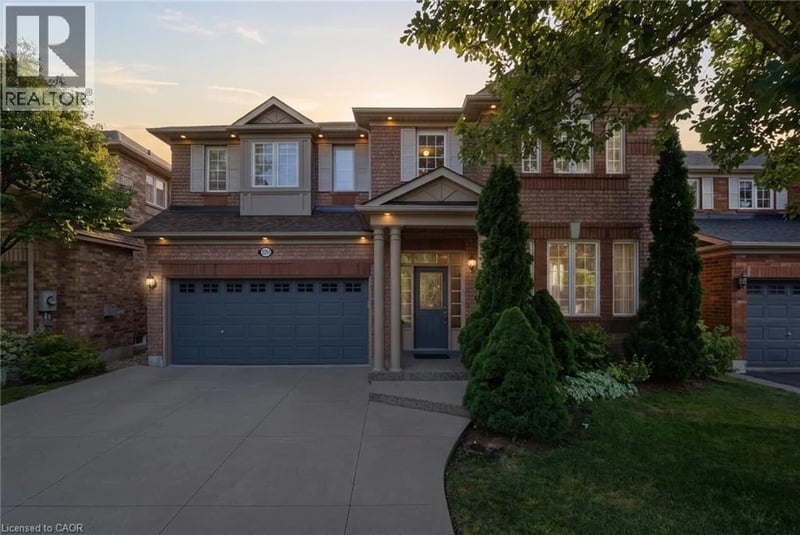 2241 GLAZEBROOK Circle, Oakville, Ontario, L6M5B5, Oakville, Ontario — photo 1 of 5